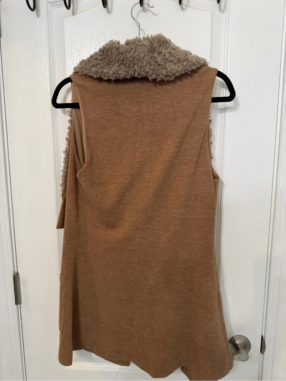 Onetheland sleeveless camel